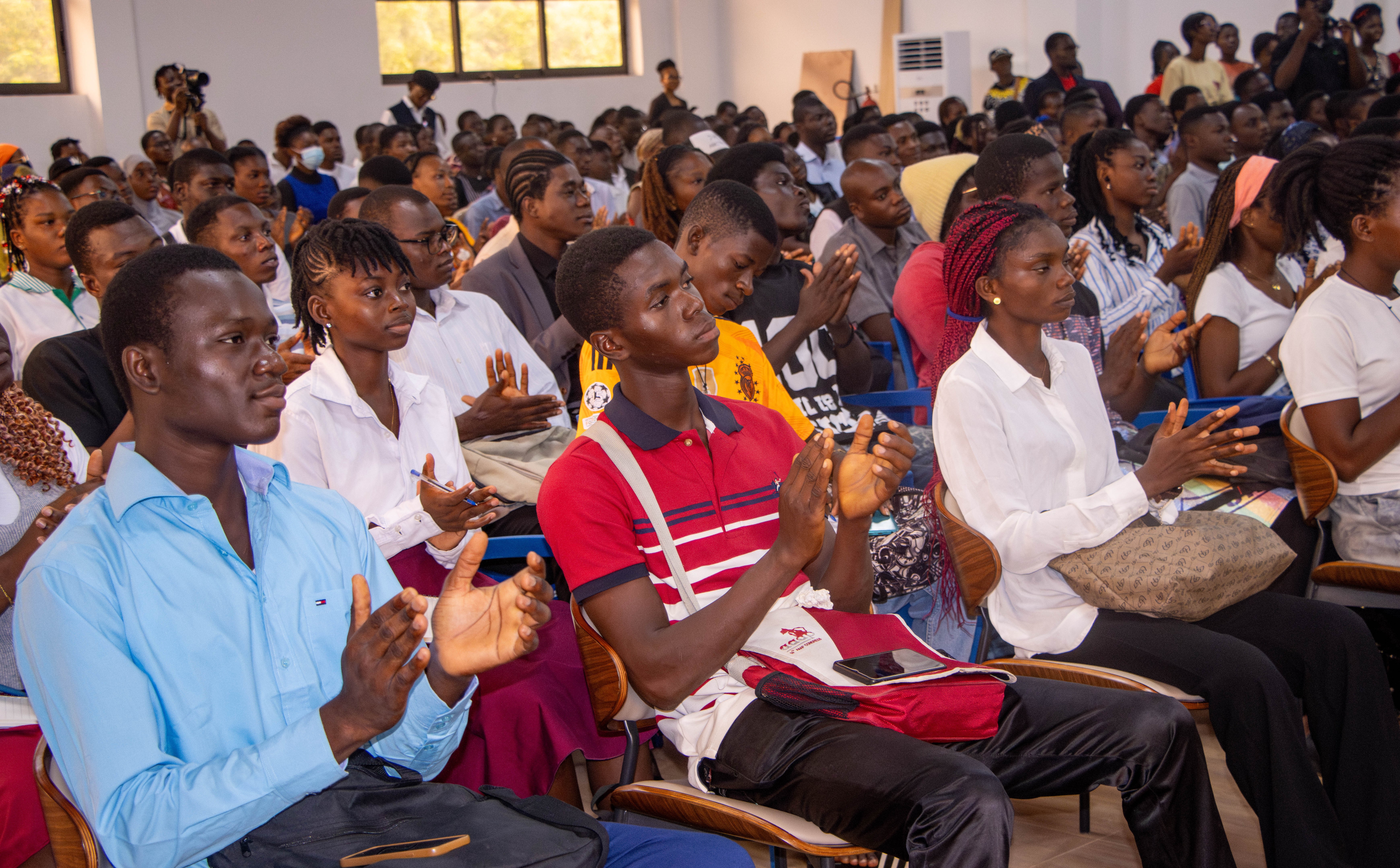 Vue partielle des participants